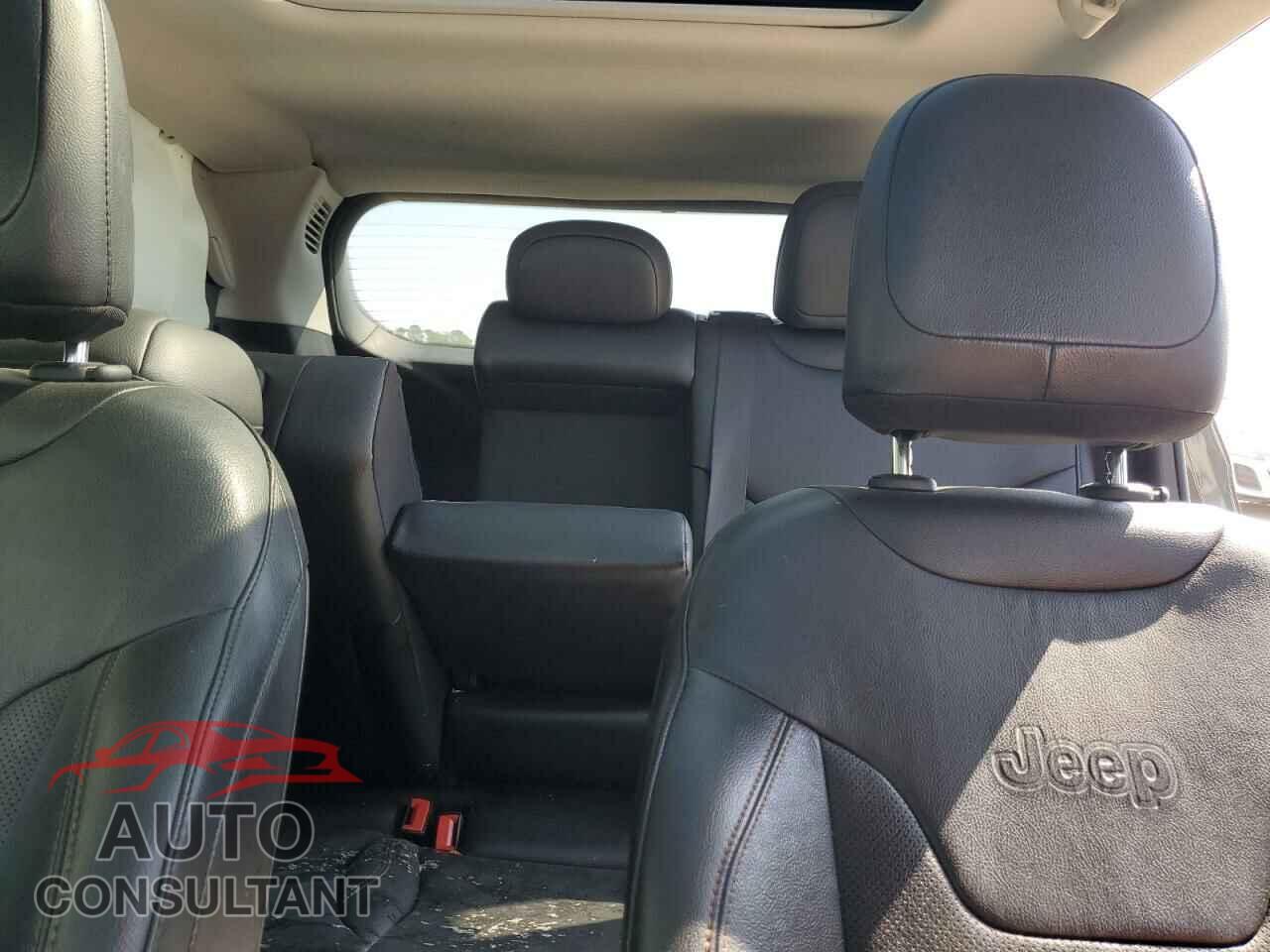 JEEP COMPASS 2021 - 3C4NJDCB3MT604903