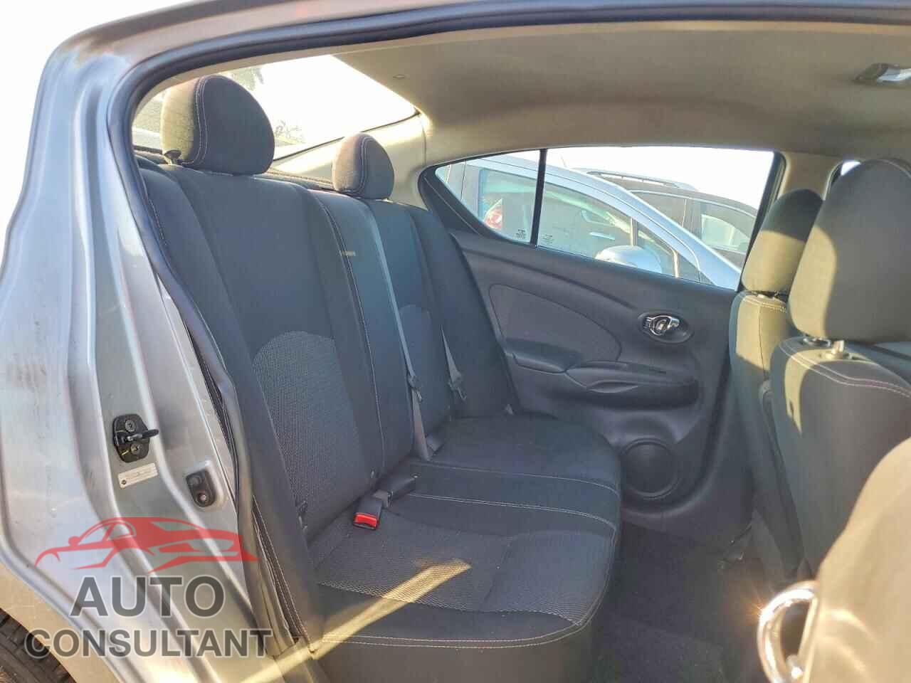 NISSAN VERSA 2014 - 3N1CN7AP1EL863101