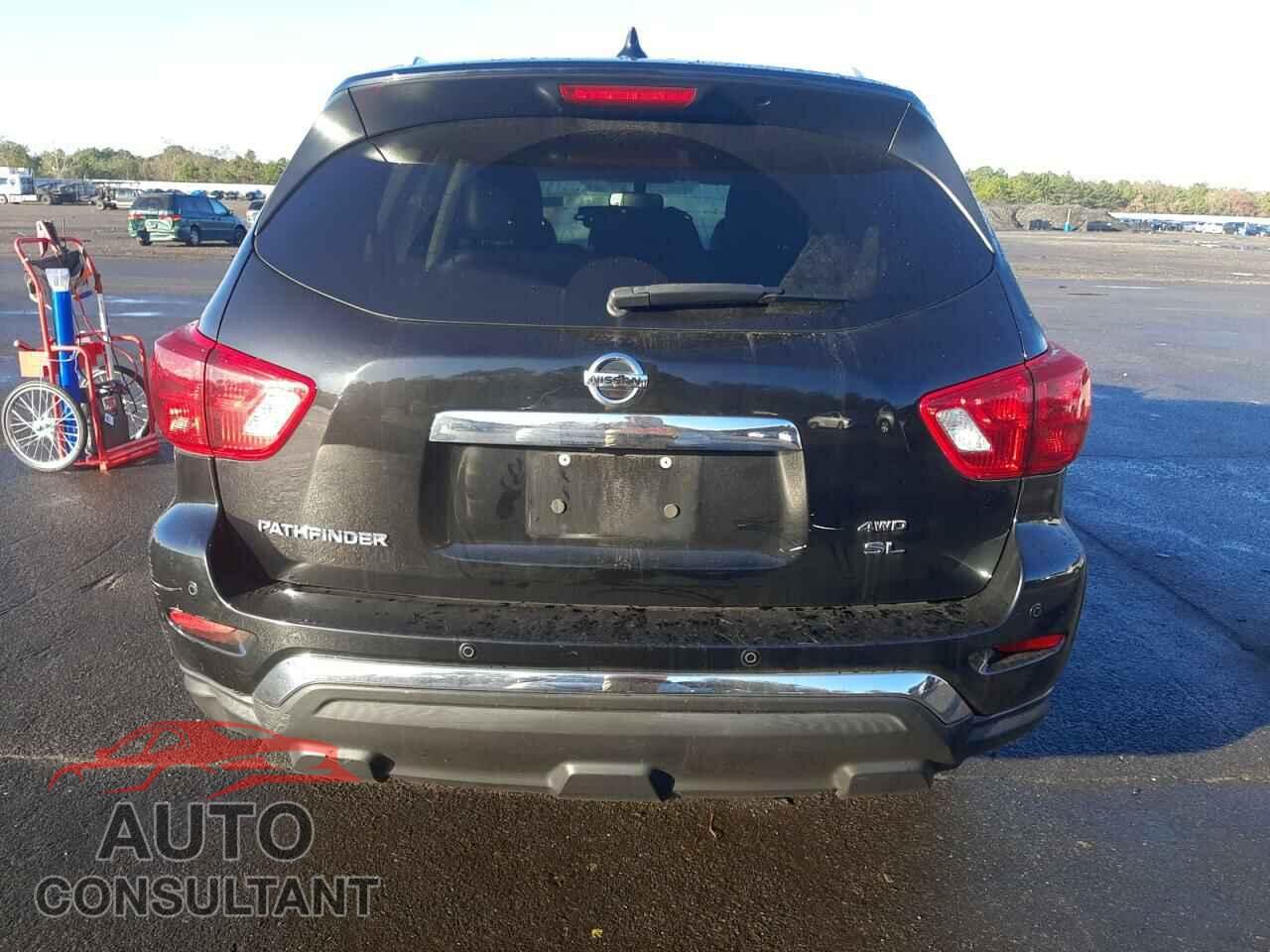 NISSAN PATHFINDER 2019 - 5N1DR2MM8KC633763