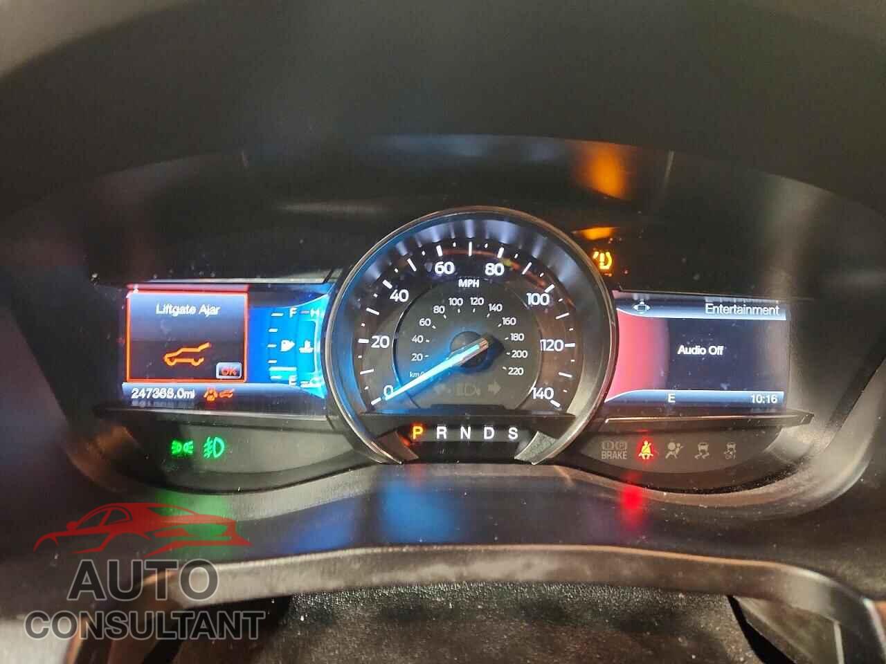 FORD EXPLORER 2017 - 1FM5K7D87HGC02552