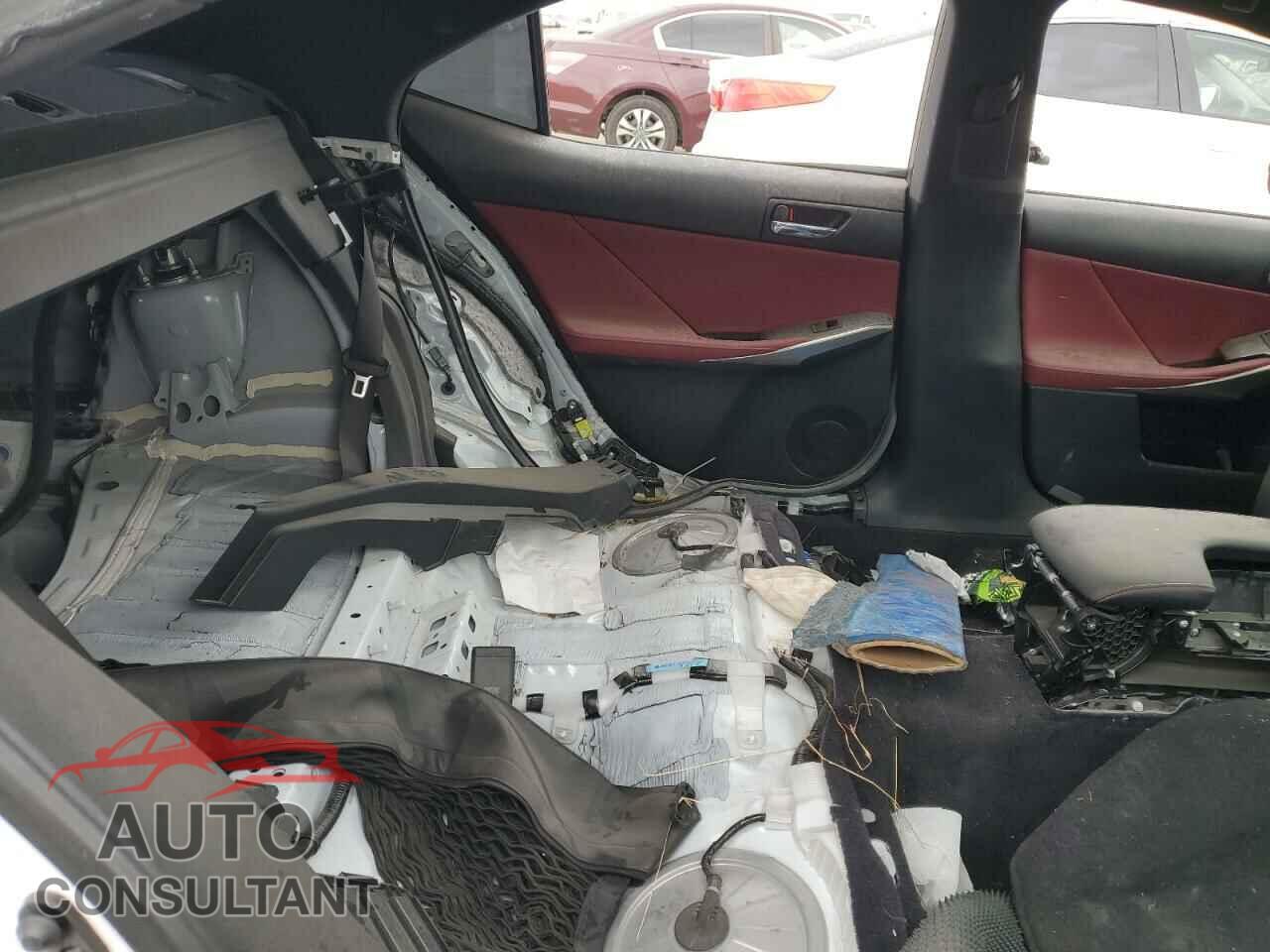 LEXUS IS 2014 - JTHBE1D20E5006935