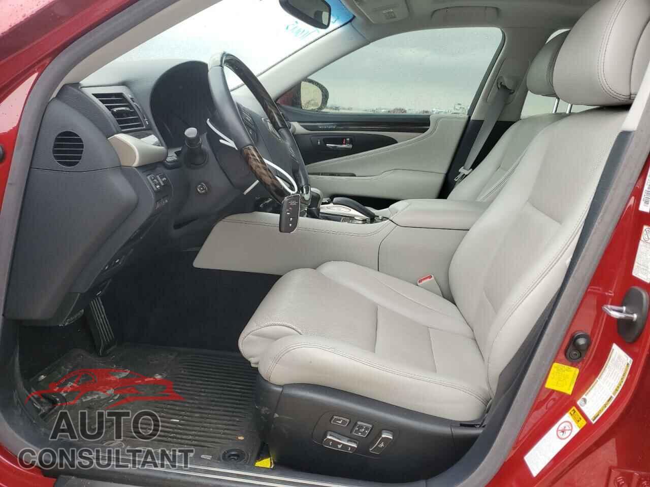 LEXUS LS460 2016 - JTHBL5EFXG5140384