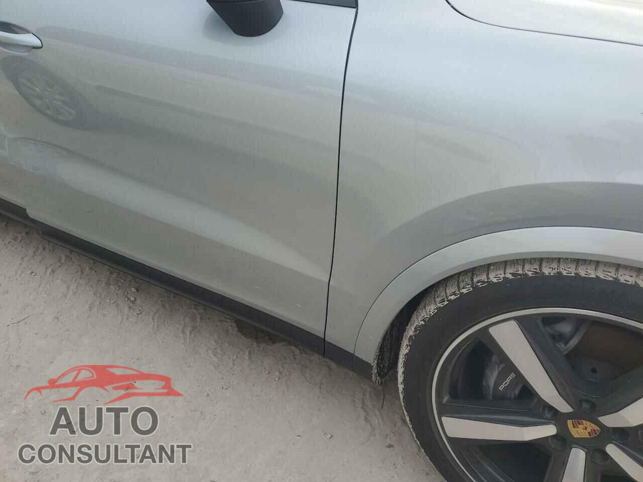 PORSCHE CAYENNE 2024 - WP1BA2AY0RDA49063