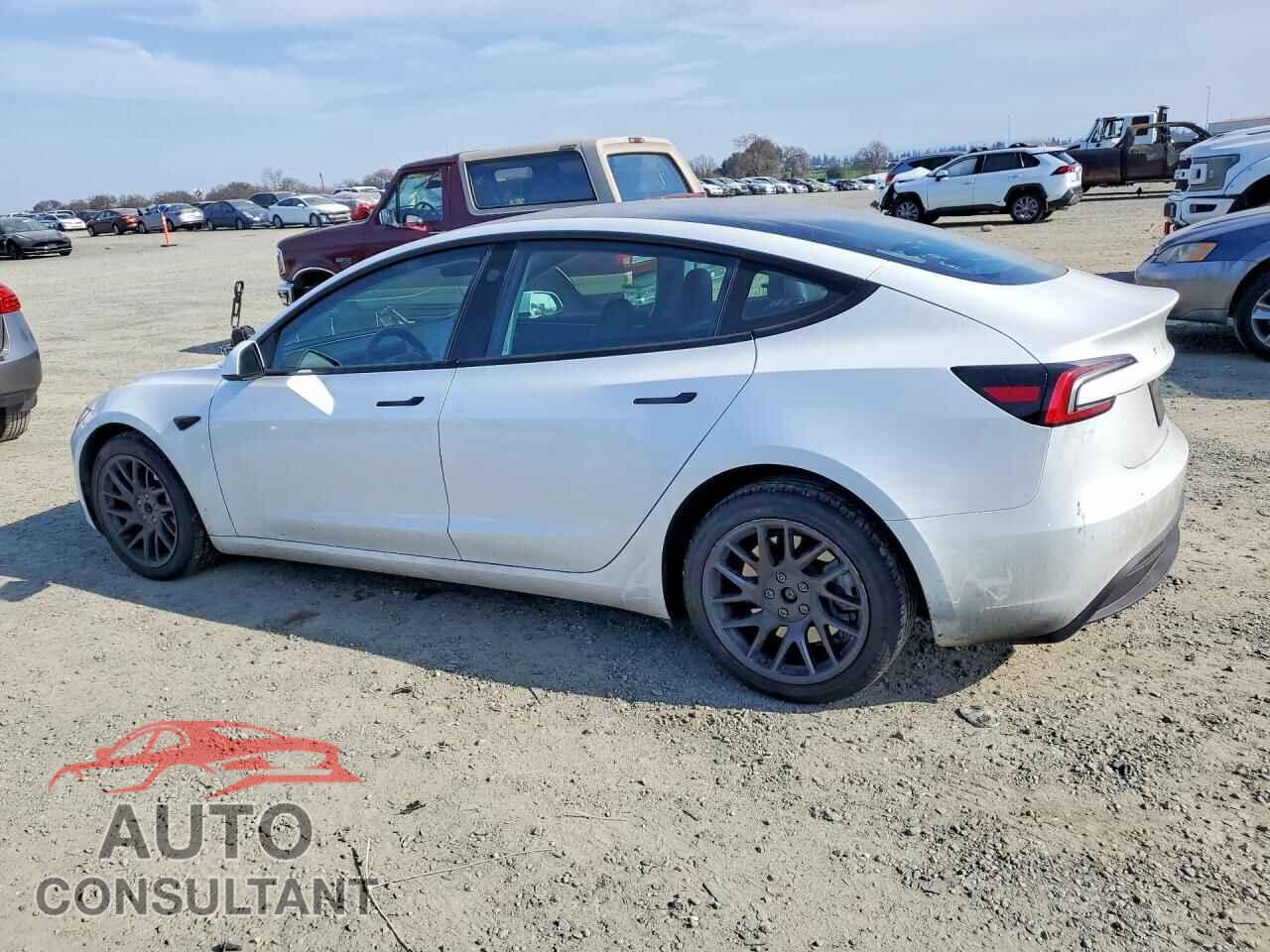 TESLA MODEL 3 2024 - 5YJ3E1EA2RF834064