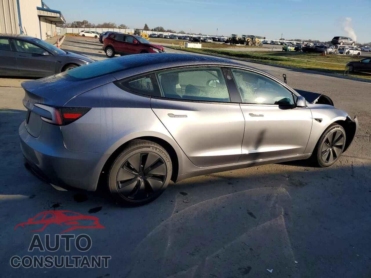 TESLA MODEL 3 2026 - 5YJ3E1EA3TF143035