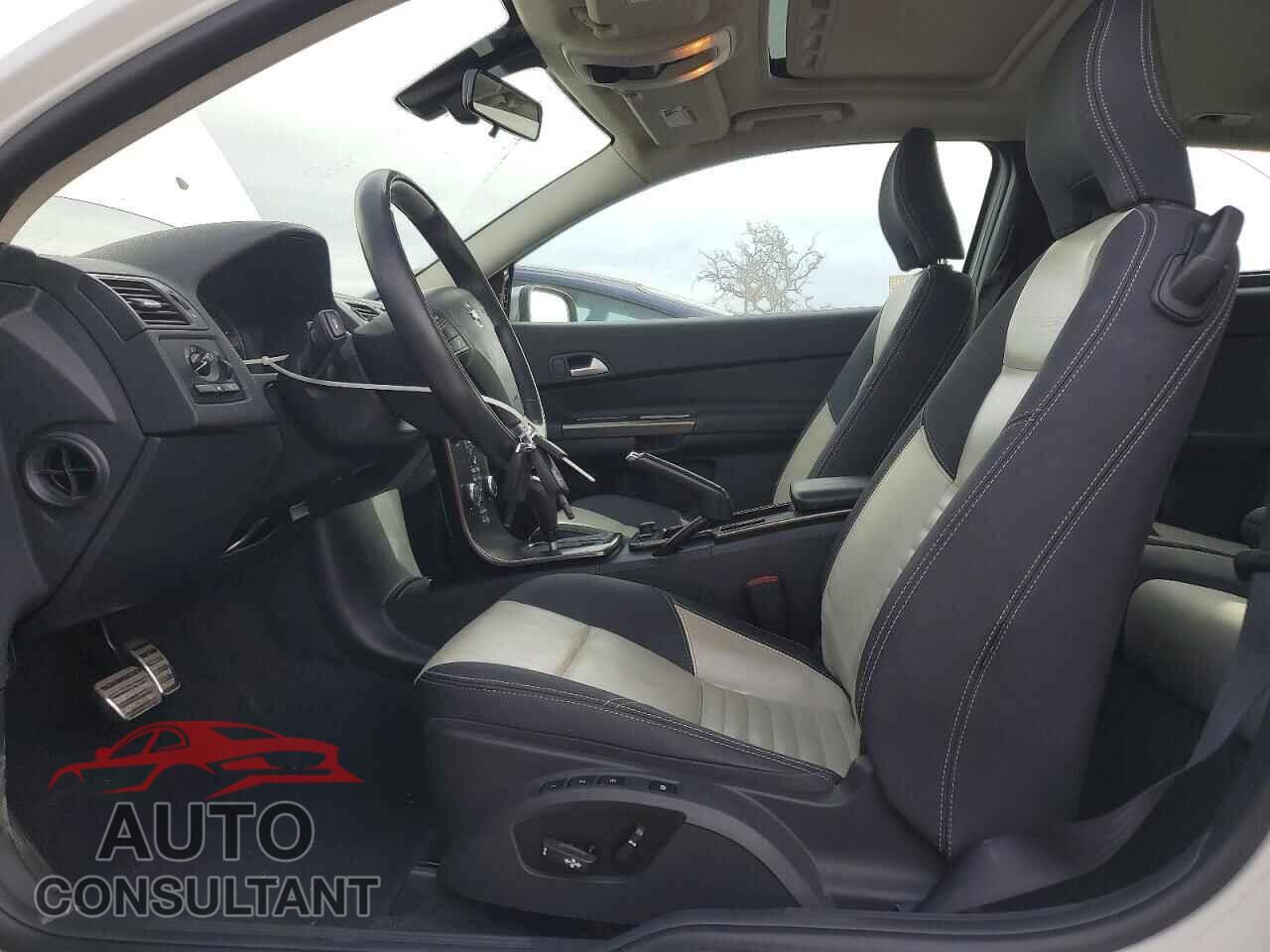 VOLVO C30 2012 - YV1672MKXC2281403