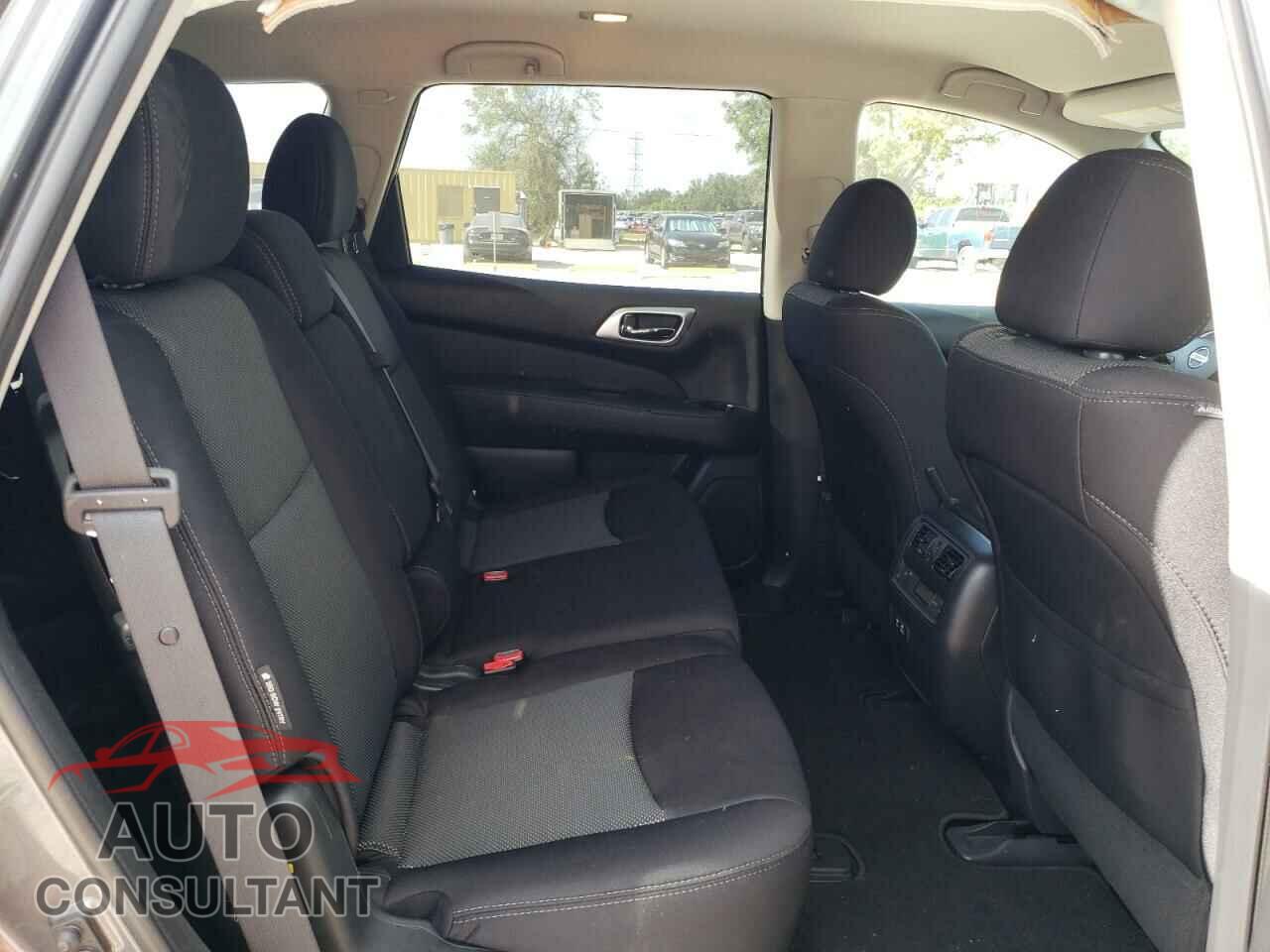 NISSAN PATHFINDER 2019 - 5N1DR2MN8KC633643