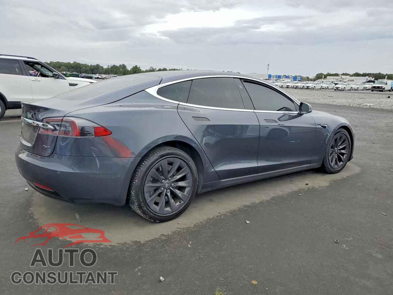 TESLA MODEL S 2018 - 5YJSA1E25JF276070