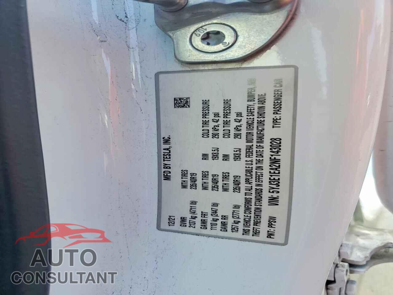 TESLA MODEL 3 2022 - 5YJ3E1EA2NF143028