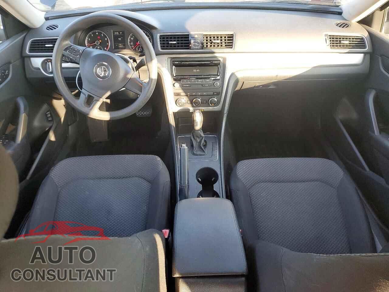 VOLKSWAGEN PASSAT 2012 - 1VWAP7A34CC024772