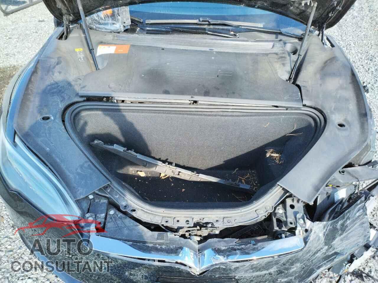 TESLA MODEL S 2018 - 5YJSA1E2XJF245042