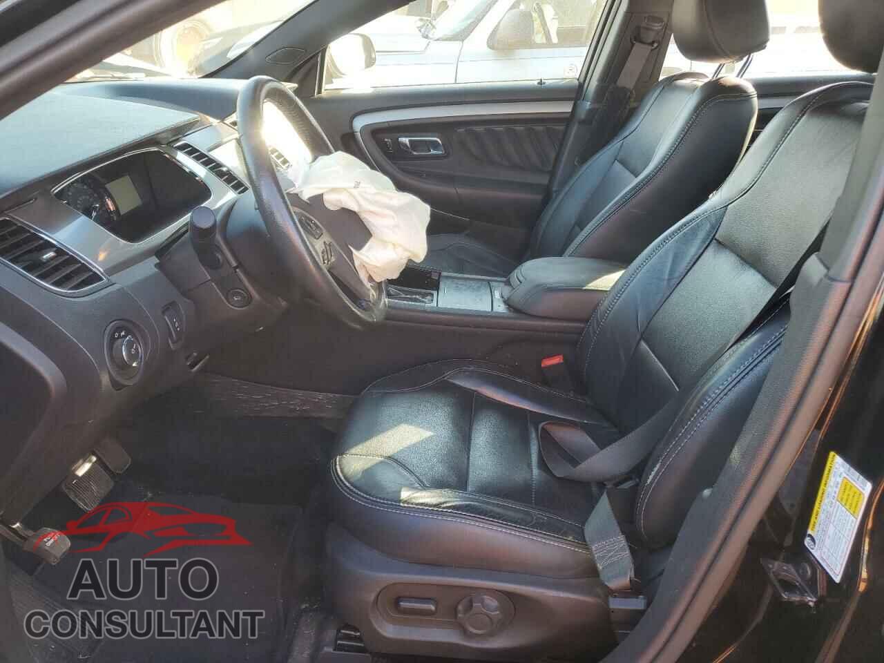 FORD TAURUS 2017 - 1FAHP2E89HG116430