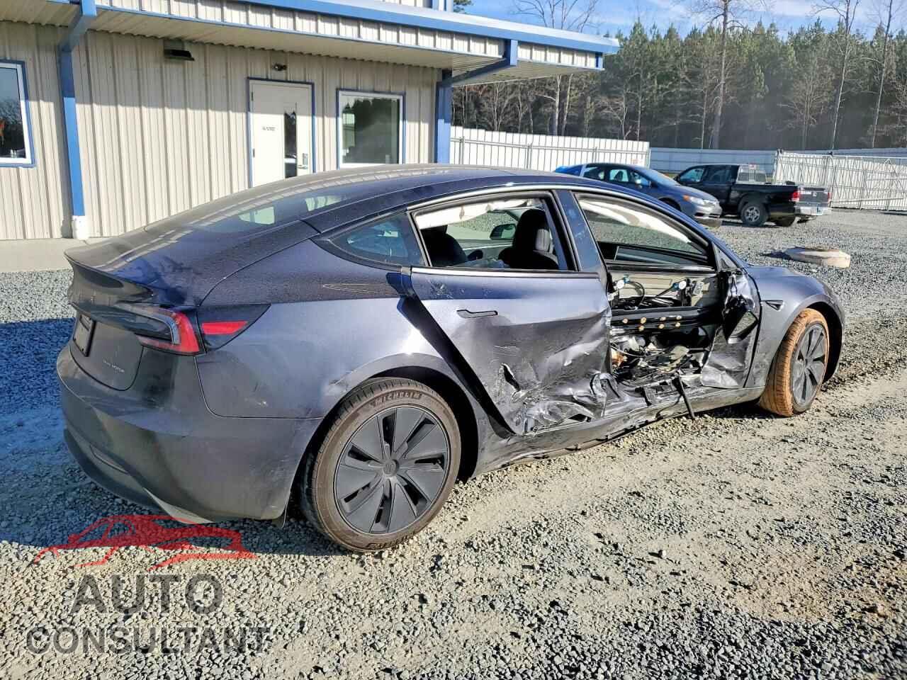 TESLA MODEL 3 2024 - 5YJ3E1EB1RF799378