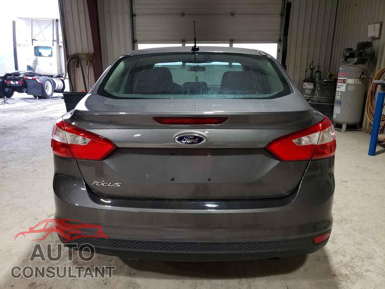 FORD FOCUS 2014 - 1FADP3F22EL298568