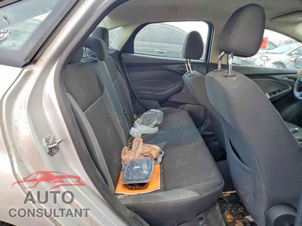 FORD FOCUS 2012 - 1FAHP3F23CL298741