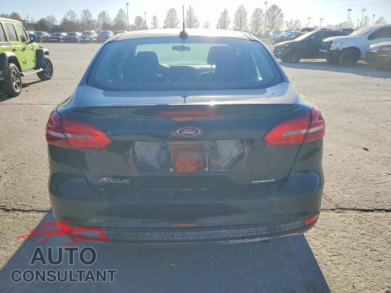 FORD FOCUS 2016 - 1FADP3E28GL377702