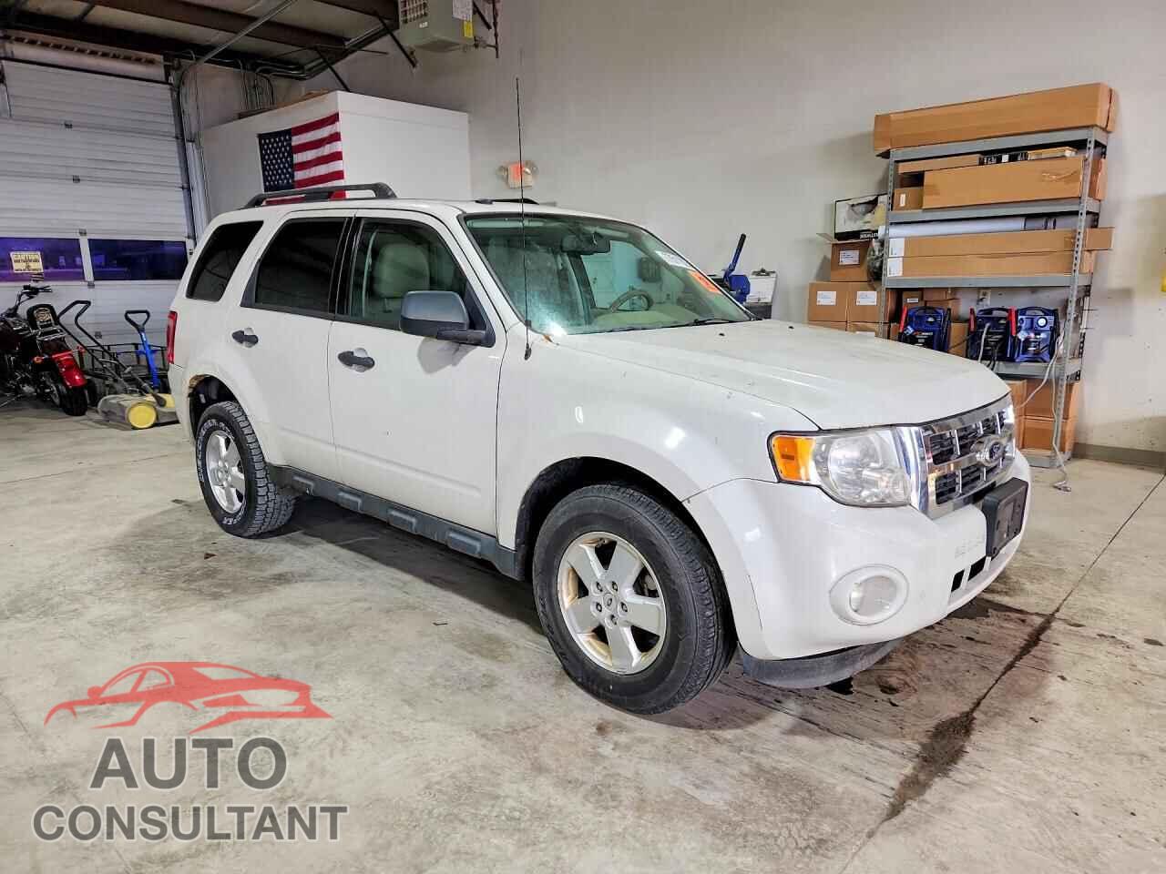 FORD ESCAPE 2011 - 1FMCU9DG5BKA36976