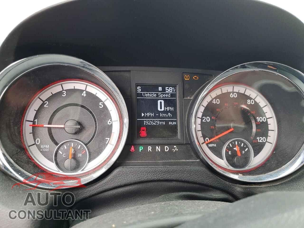 DODGE CARAVAN 2011 - 2D4RN7DG8BR696370