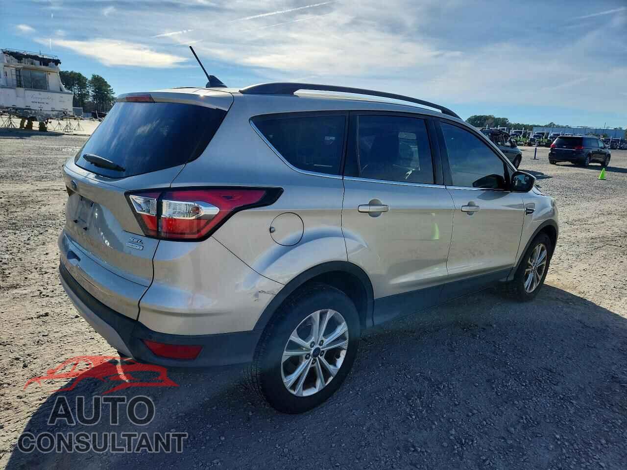 FORD ESCAPE 2018 - 1FMCU0HD9JUA15644