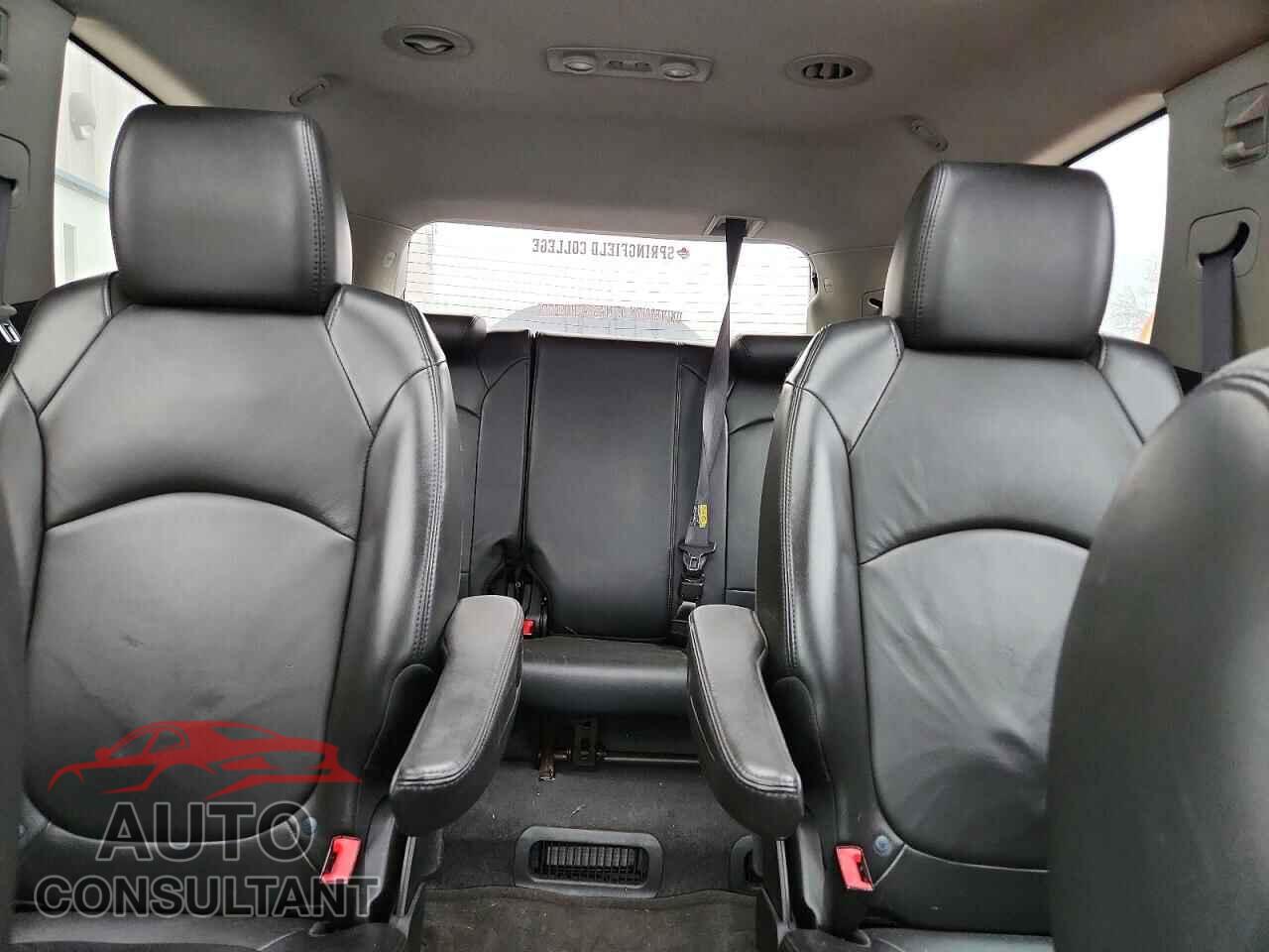 CHEVROLET TRAVERSE 2011 - 1GNKVJED3BJ128233