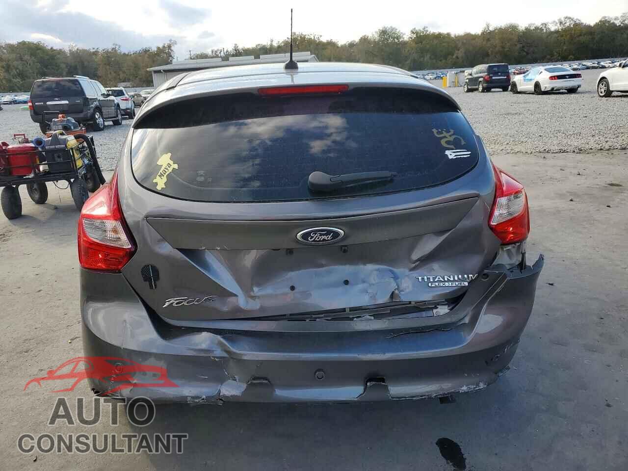 FORD FOCUS 2014 - 1FADP3N29EL180325