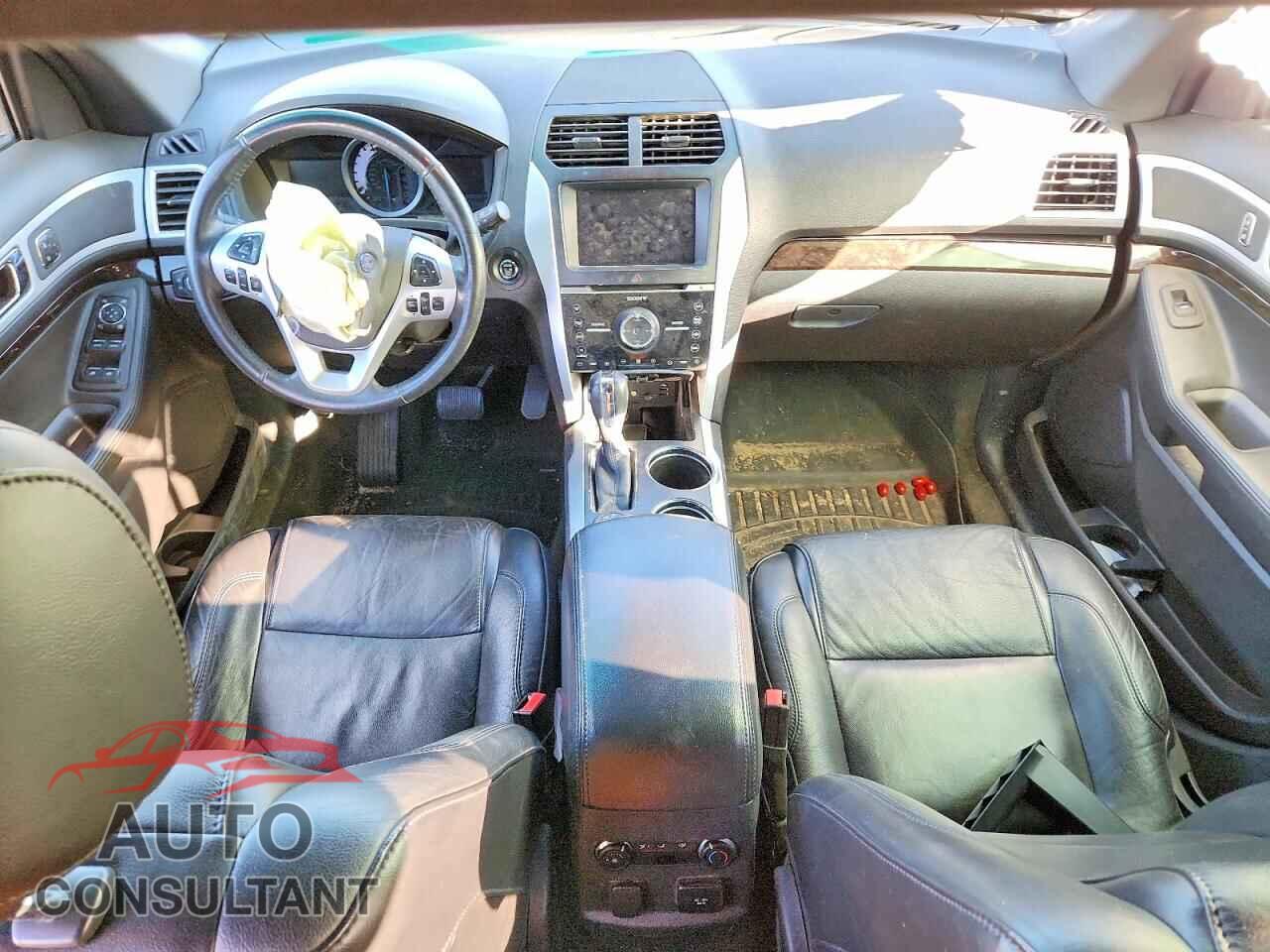 FORD EXPLORER 2011 - 1FMHK8F88BGA57075