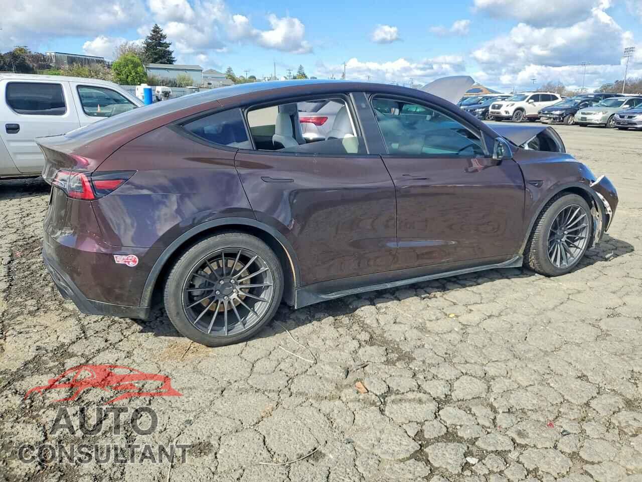 TESLA MODEL Y 2023 - 7SAYGDEE2PF683764