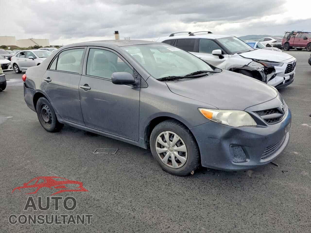 TOYOTA COROLLA 2013 - 2T1BU4EE0DC933045