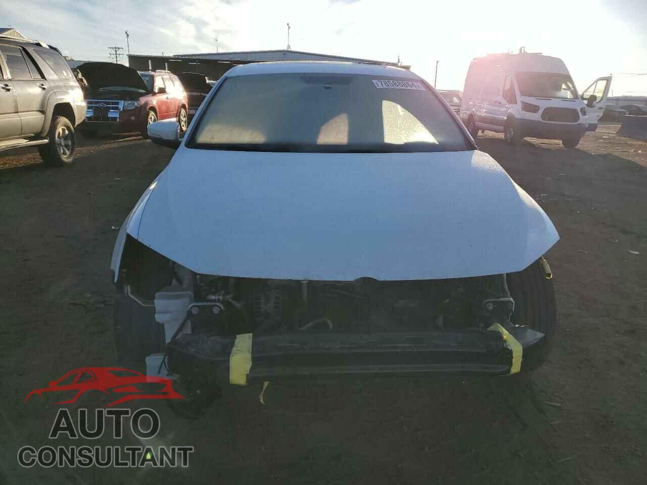 VOLKSWAGEN JETTA 2017 - 3VWDB7AJXHM218142