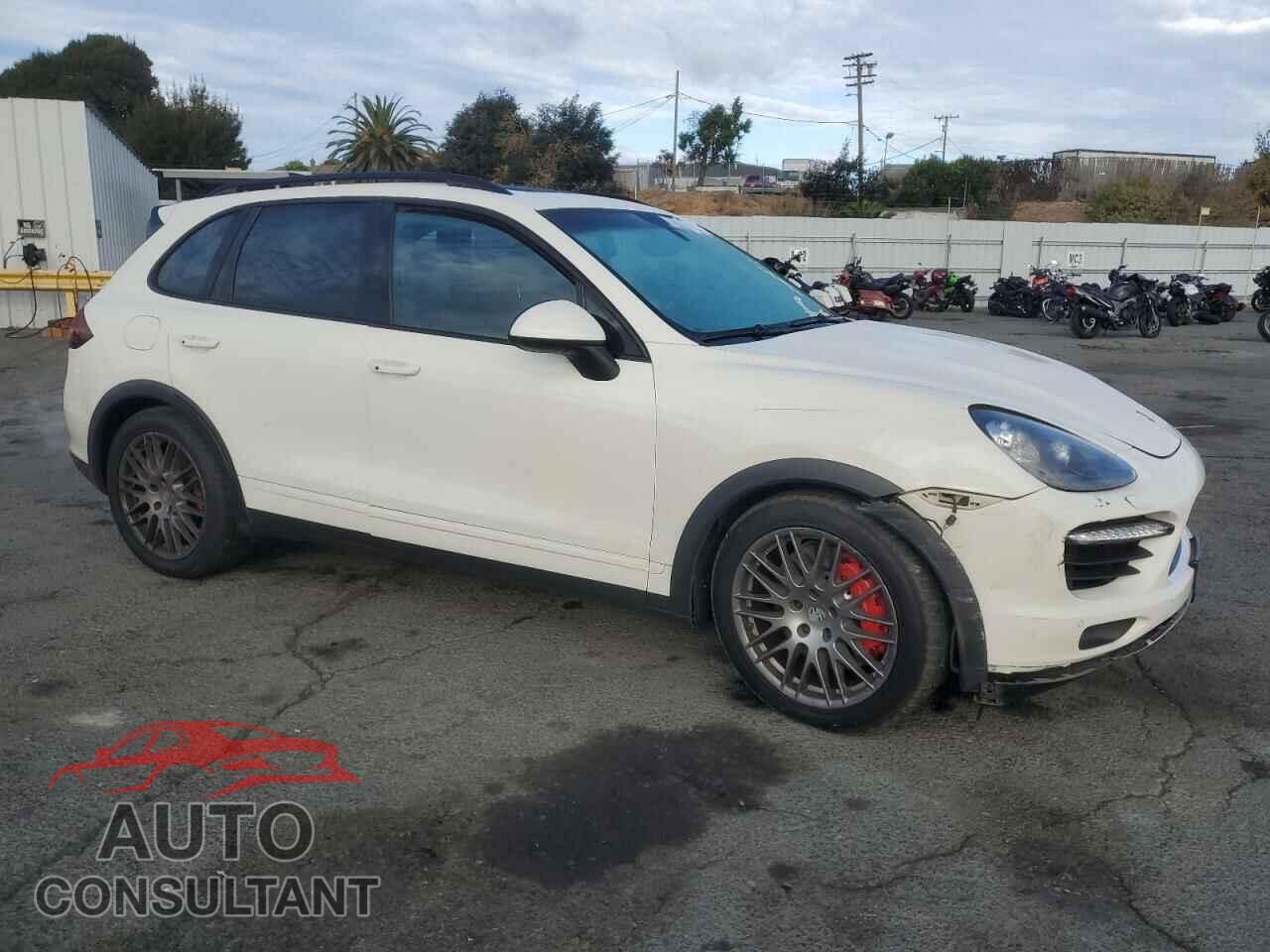 PORSCHE CAYENNE 2012 - WP1AC2A23CLA81911