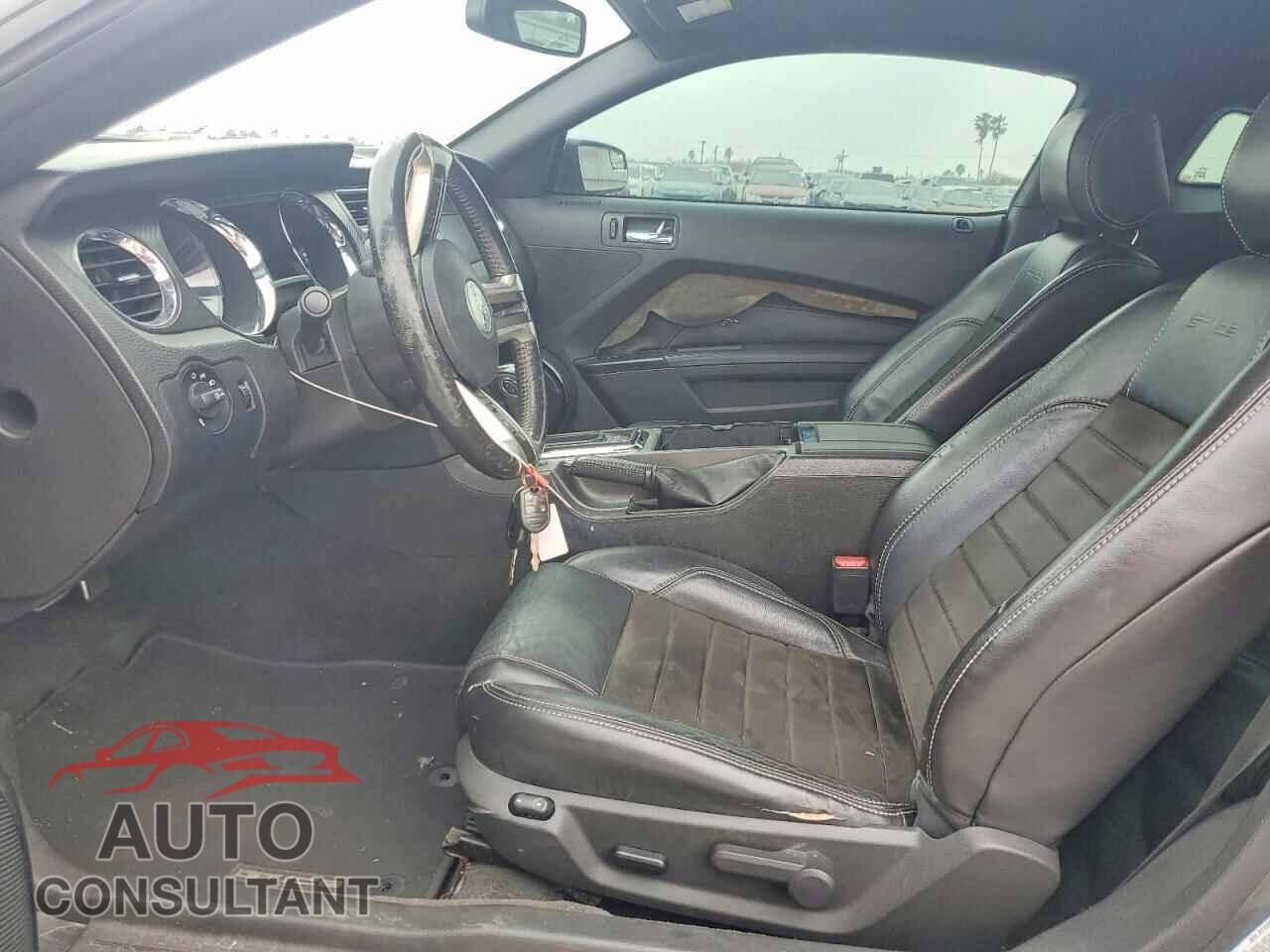 FORD MUSTANG 2014 - 1ZVBP8CF0E5284417