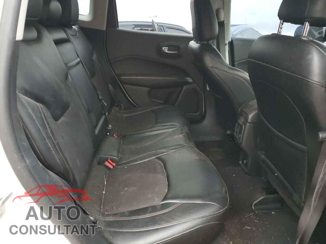 JEEP COMPASS 2018 - 3C4NJDBB2JT152939