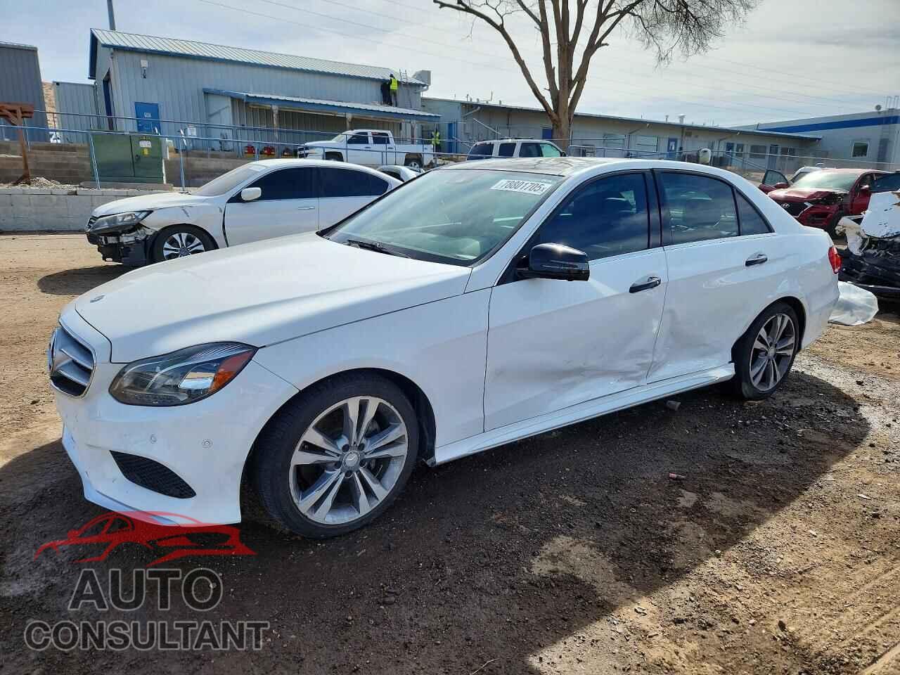 MERCEDES-BENZ E 2015 - WDDHF5KB3FB102487