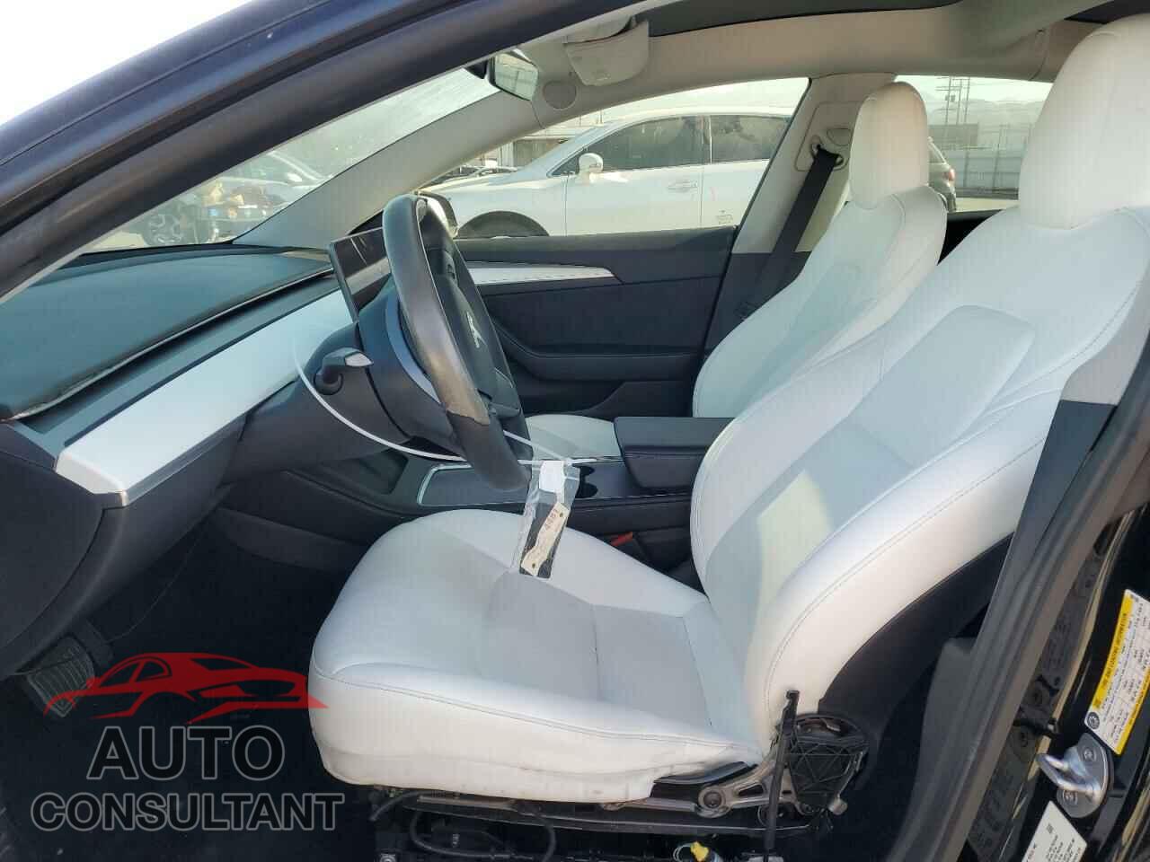 TESLA MODEL 3 2021 - 5YJ3E1EA2MF065106