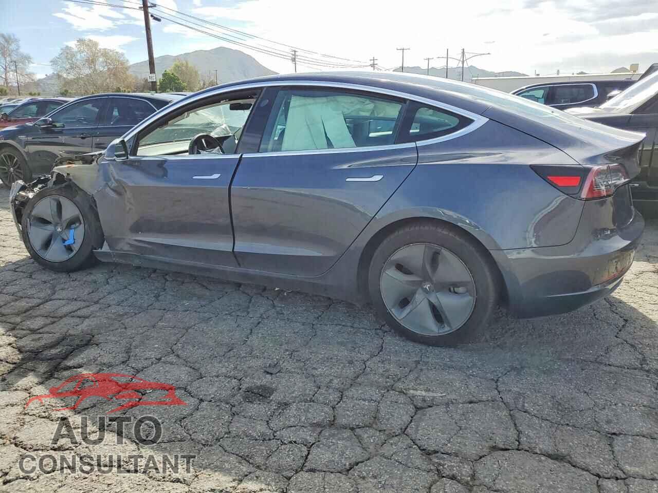 TESLA MODEL 3 2019 - 5YJ3E1EB4KF432559