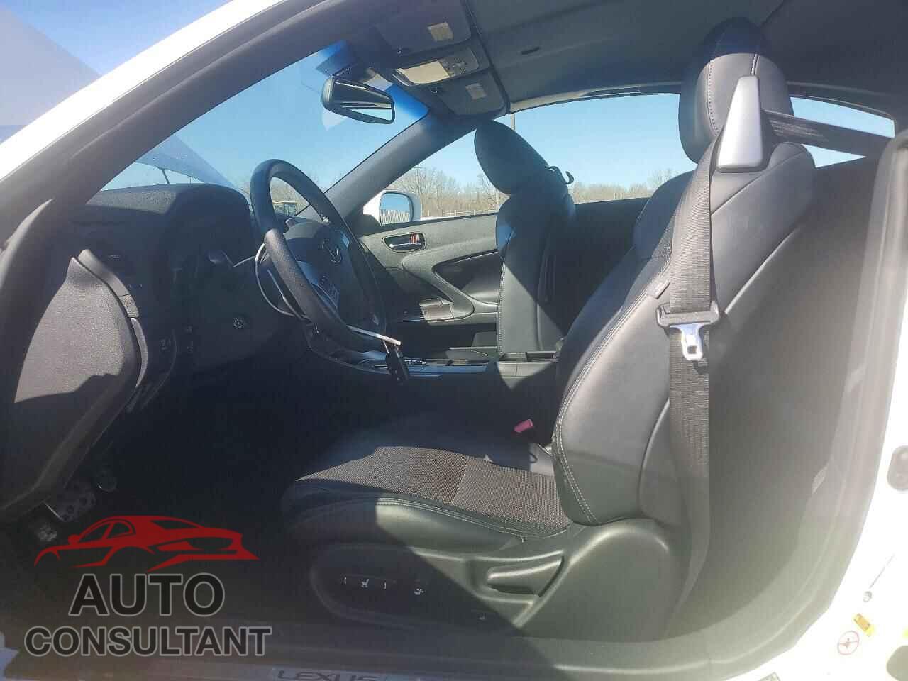 LEXUS IS 250C 2014 - JTHFF2C20E2530190