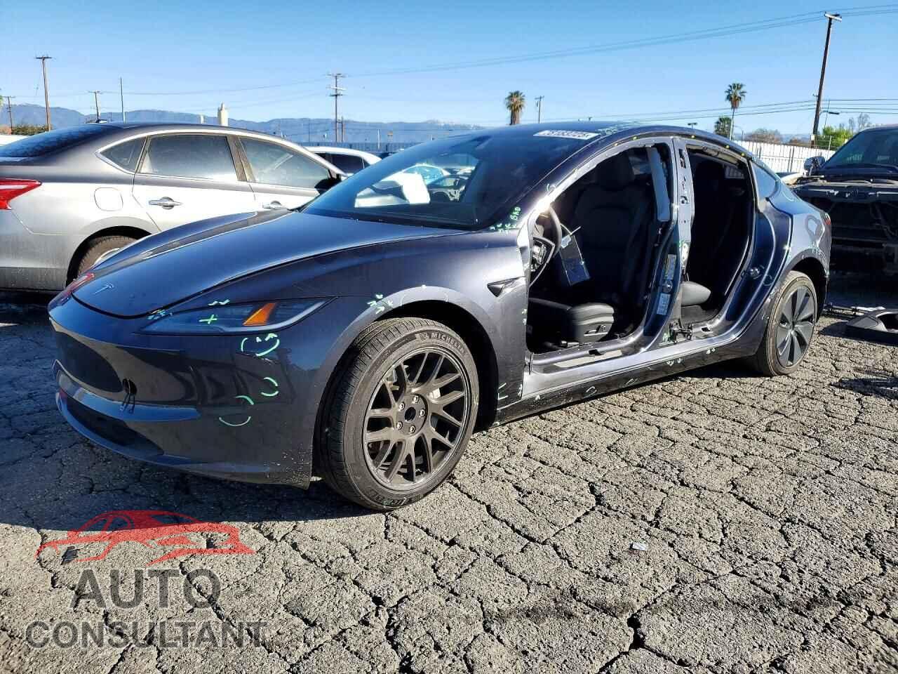 TESLA MODEL 3 2024 - 5YJ3E1EA3RF765742