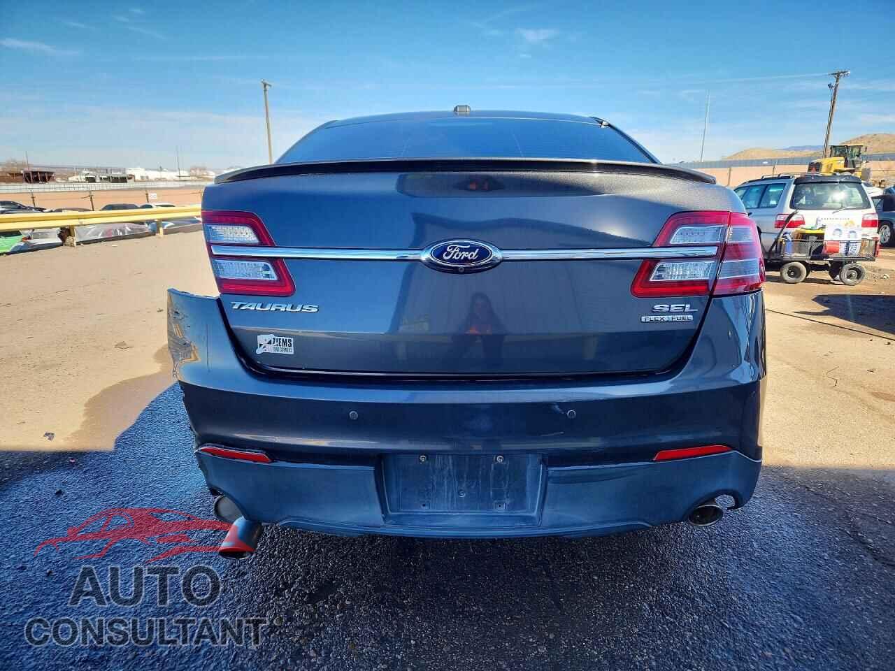 FORD TAURUS 2015 - 1FAHP2E86FG100618