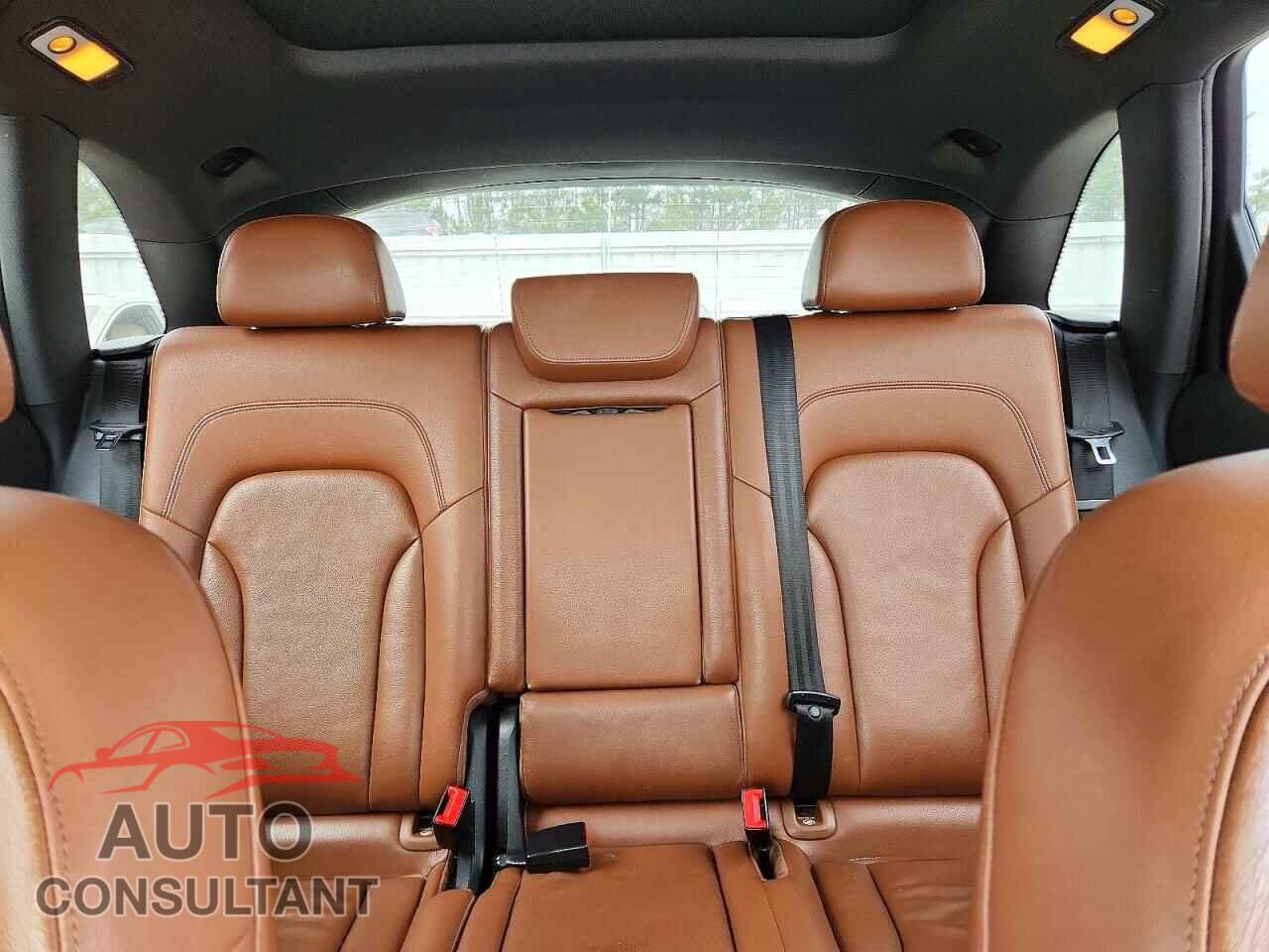 AUDI Q5 2012 - WA1LFAFP7CA097275
