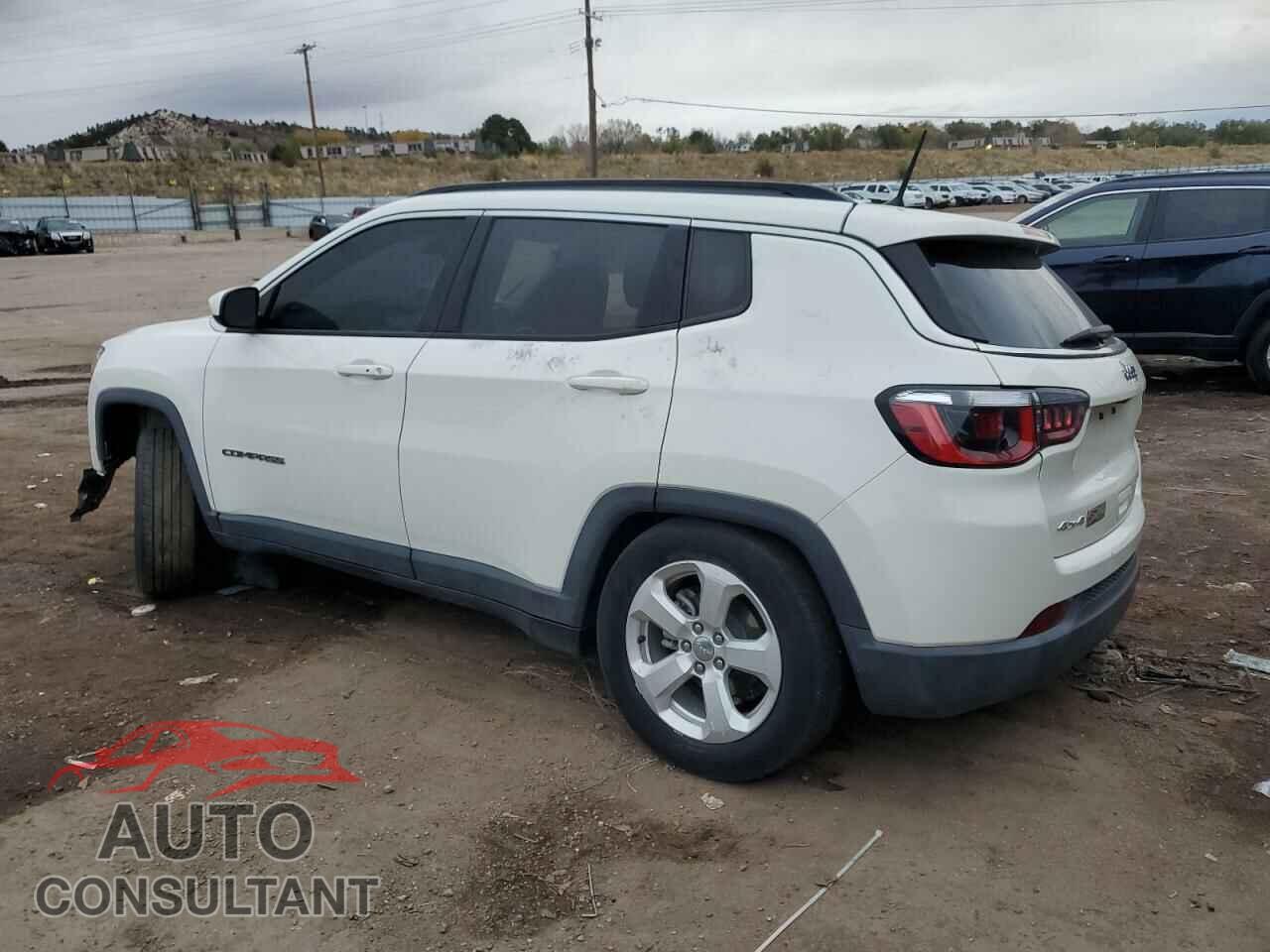 JEEP COMPASS 2018 - 3C4NJDBB2JT152939