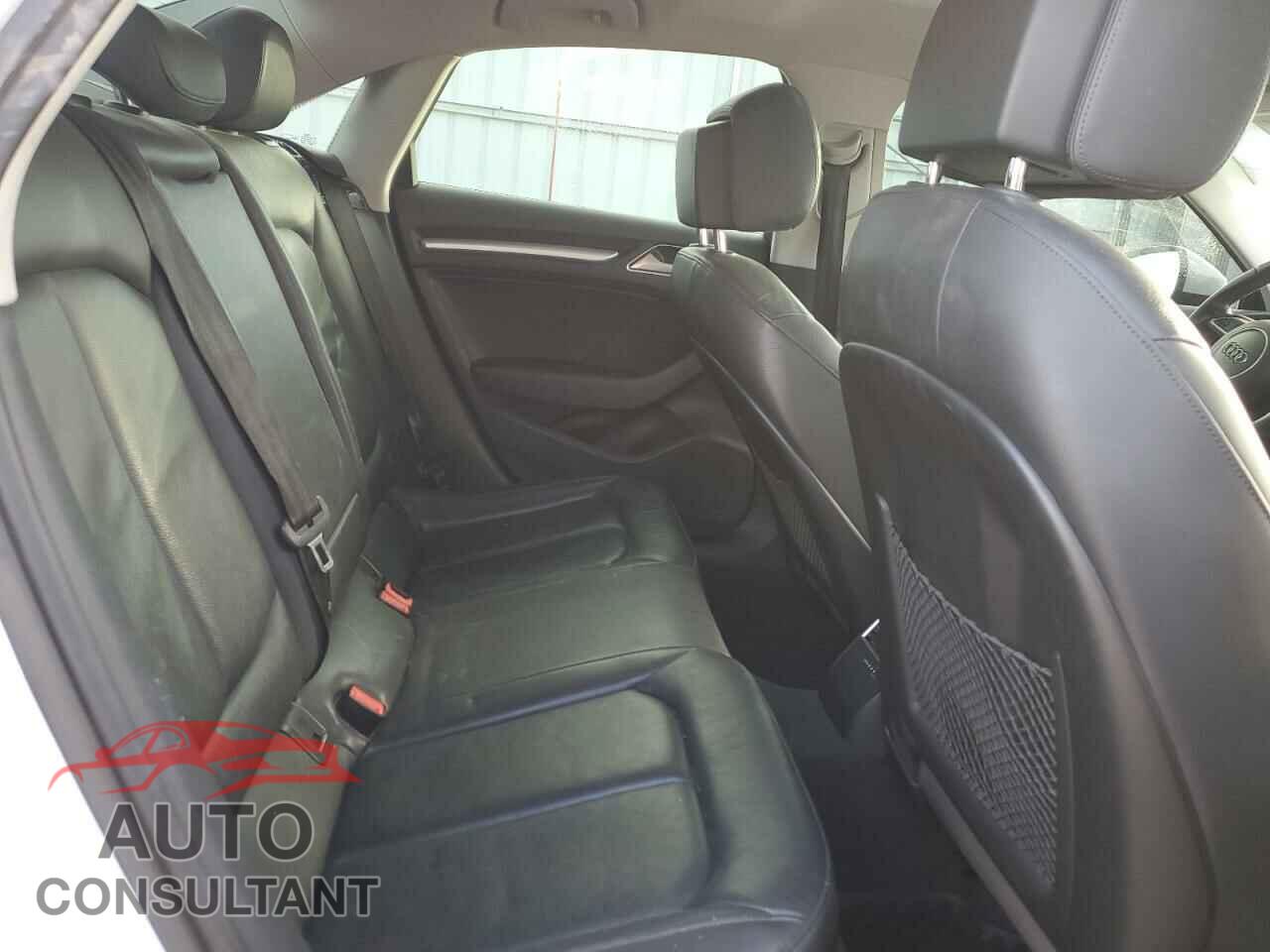 AUDI A3 2016 - WAUA7GFF5G1015079