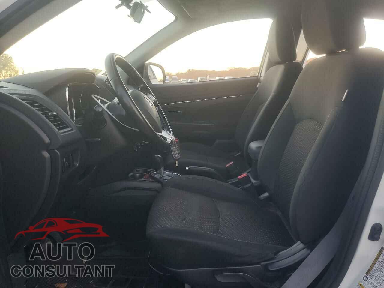 MITSUBISHI OUTLANDER 2016 - JA4AR3AW0GZ041663