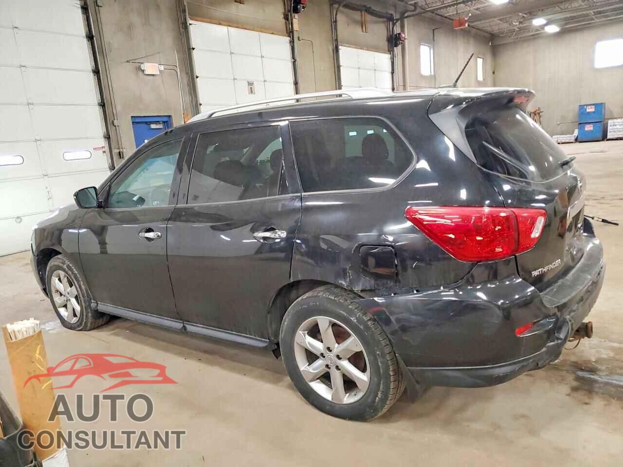 NISSAN PATHFINDER 2017 - 5N1DR2MMXHC687087