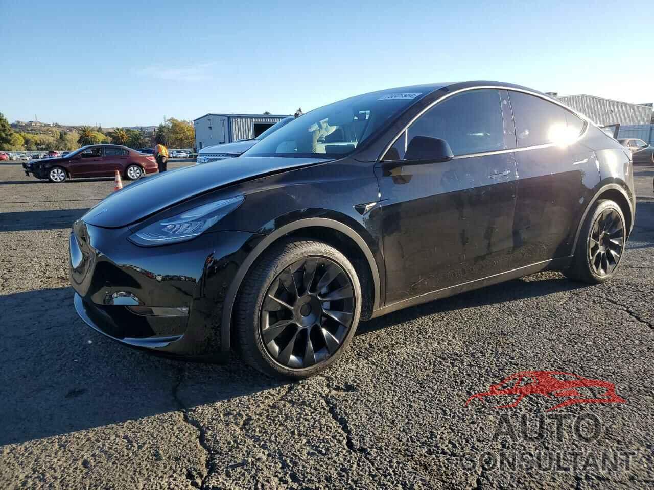 TESLA MODEL Y 2021 - 5YJYGDEE0MF256611