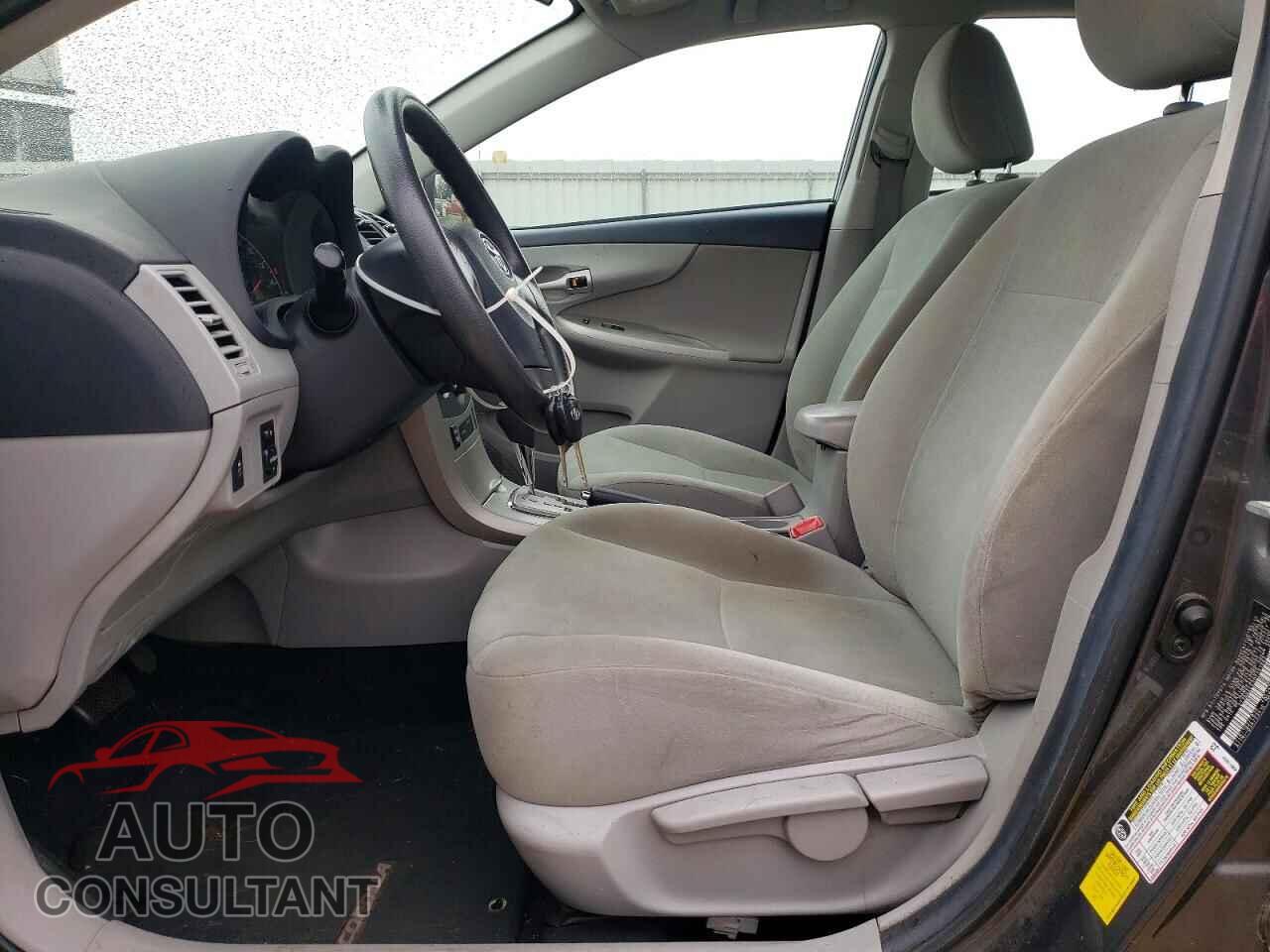 TOYOTA COROLLA 2013 - 2T1BU4EE3DC101683