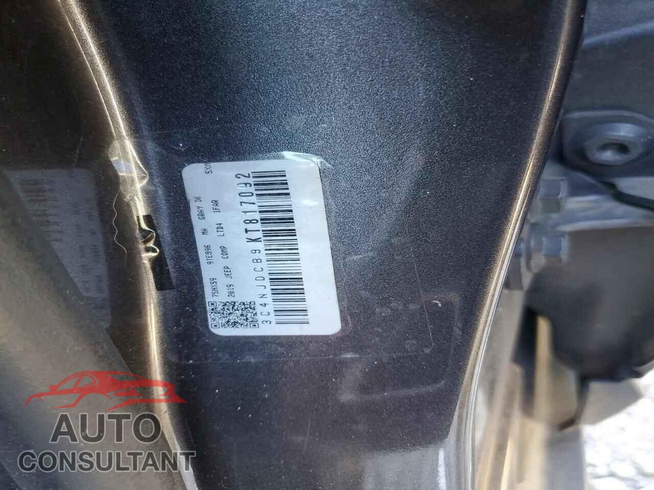 JEEP COMPASS 2019 - 3C4NJDCB9KT817092