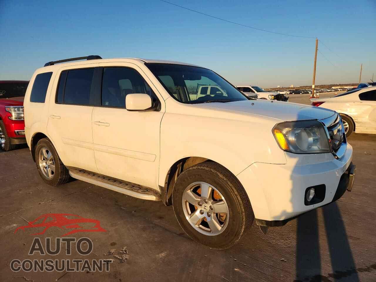 HONDA PILOT 2011 - 5FNYF3H5XBB019243