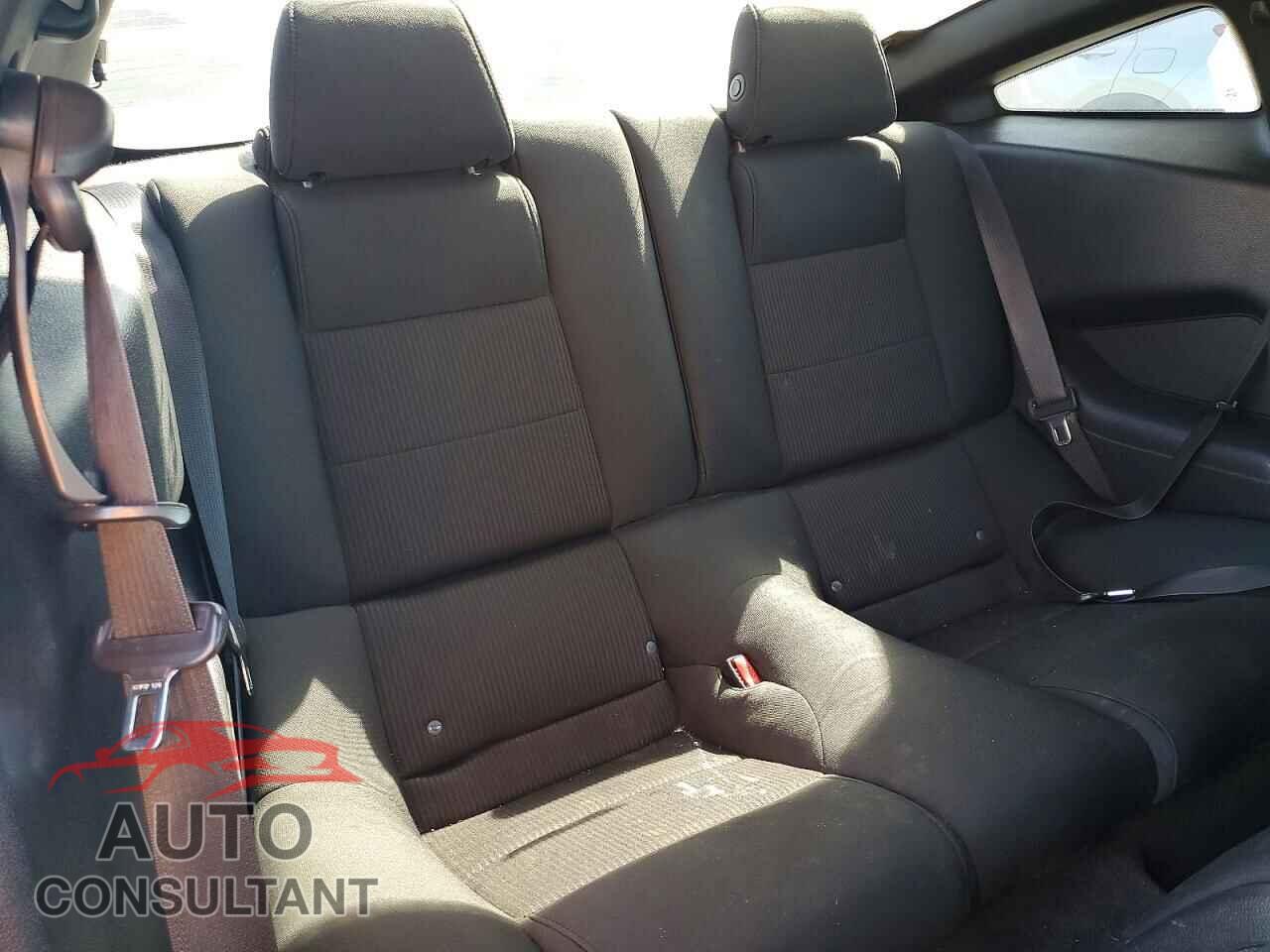 FORD MUSTANG 2014 - 1ZVBP8AM4E5328078