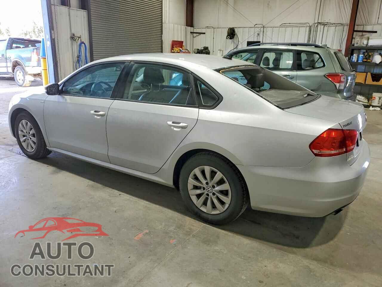 VOLKSWAGEN PASSAT 2015 - 1VWAT7A37FC099904