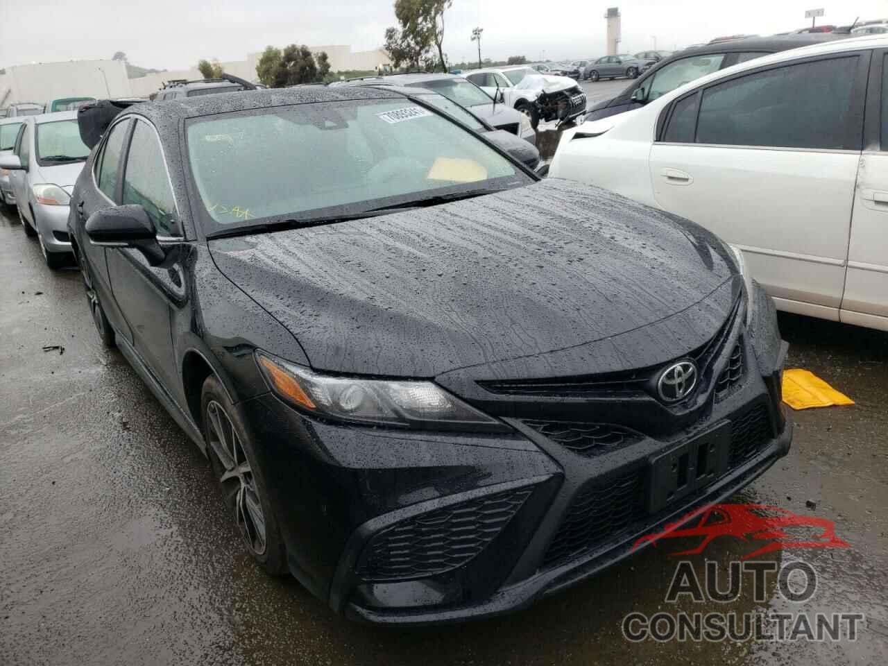 TOYOTA CAMRY 2022 - 4T1T11AKXNU642608